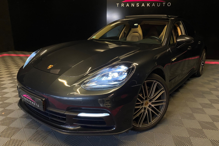 PORSCHE PANAMERA